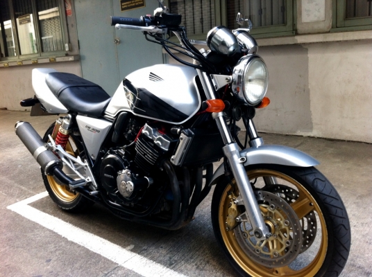 ขาย CB400 ปี98 เวอชั่นS อินวอยแท้ สภาพสวยๆ ราคา79000บาท ขาย CB400 ปี98 เวอชั่นS อินวอยแท้ สภาพสวยๆ ราคา79000บาท