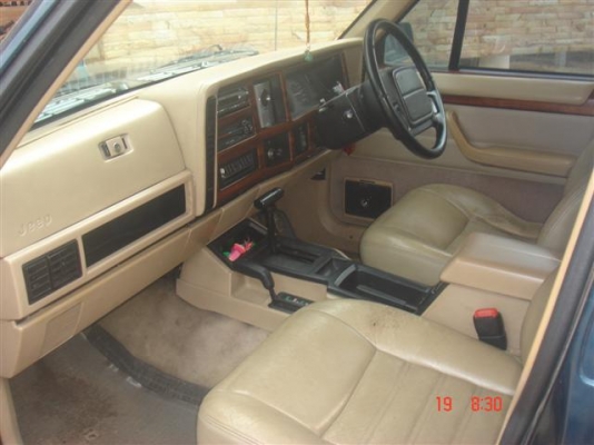 ขาย JEEP CHEROKEE 4.0 LIMITED พร้อมใช้ ขาย JEEP CHEROKEE 4.0 LIMITED พร้อมใช้