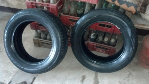 ยางบริดสโตน ทรูเรนซ่า 195 60 15 ปี 10 มี 2 เส้น รวม 800 บาท