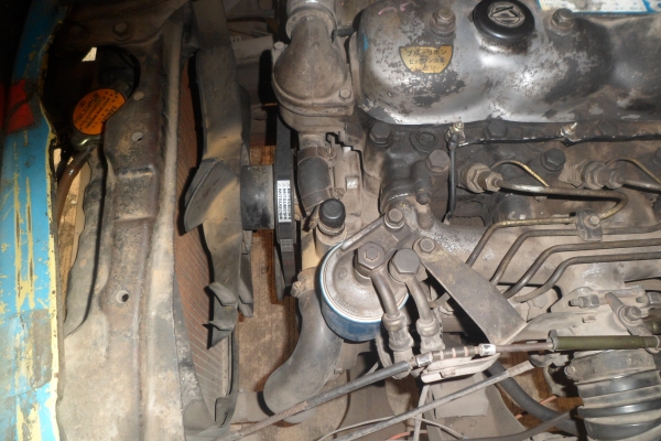 รถบรรทุกหกล้อกลาง รับส่งพนักงาน นักเรียน ใช้งานได้เลย(ยาว 4.30)