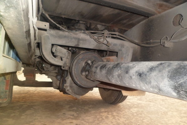 รถบรรทุกหกล้อกลาง รับส่งพนักงาน นักเรียน ใช้งานได้เลย(ยาว 4.30)