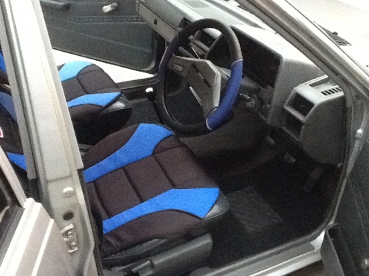 รถมือเดียว สภาพรักษาดีมาก พร้อมใช้งานได้ดีมาก ปี 93 รถมือเดียว สภาพรักษาดีมาก พร้อมใช้งานได้ดีมาก ปี 93