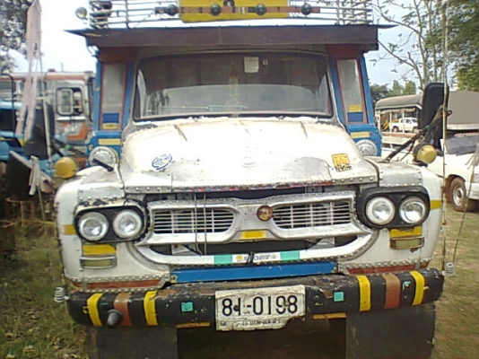 ขาย 6 ล้อหน้ายาว เครื่อง 6BB1 145 แรงม้า เฟืองท้าย FUSO คัสซีมีบวม ทะเบียนแจ้งจอด ราคากันเอง