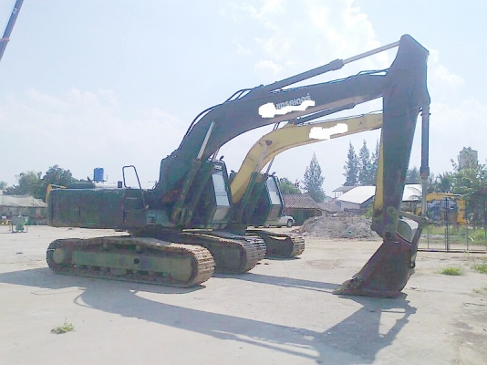 ขายด่วน!..รถแบคโฮ HITACHI EX200-3-8190x  รถสวย เก่าญี่ปุ่น สายพันธ์แท้ ปรับสภาพพร้อมใช้งานในไทย มีใบอินวอยล์.