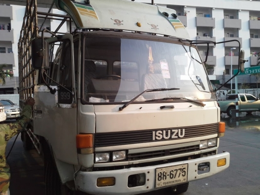 รถหกล้อช่วงยาว