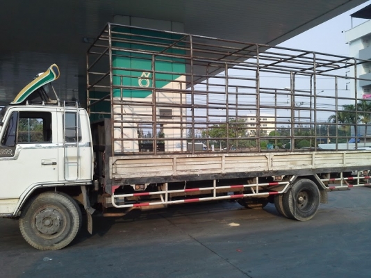 รถหกล้อช่วงยาว