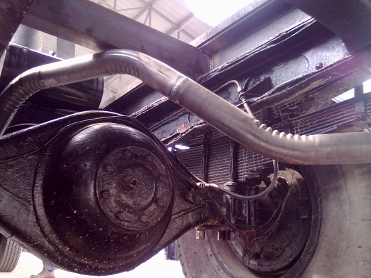 ขาย 6 ล้อ ISUZU NPR เครื่อง 145 แรง ดั้มข้าวเปลืก ยาว 5 เมตรเศษ ราคา 920000 บาท สนใจติดต่อ คุณชลอ 081-2568658