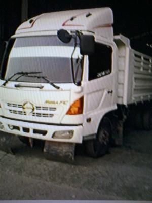 ขายด่วน!!!!!!! รถ 6 ล้อ เม็กก้า เอกสารพร้อมโอน สภาพดี รถสวย เครื่องแรง ต่อรองได้คับ