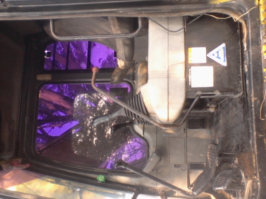 ต้องการขายแม็กโครPC 120  6 เอกสารเล่มทะเบียนรถสวยพร้อมใช้