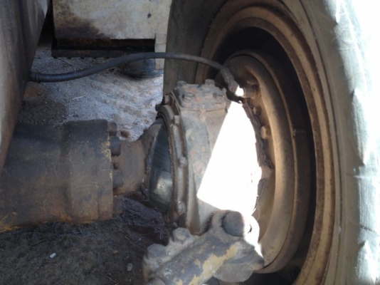 รถตัก CAT 922   สนใจติดต่อ 081 - 6079515