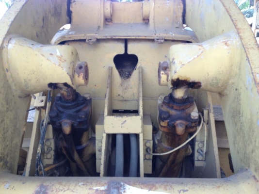 รถตัก CAT 922   สนใจติดต่อ 081 - 6079515