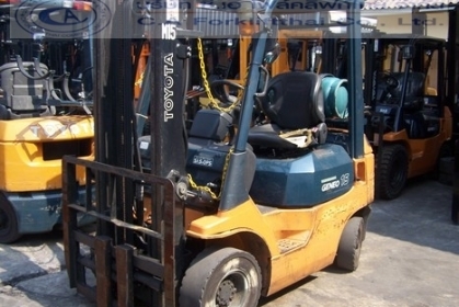 ขายรถ โฟล์คลิฟท์ TOYOTA รุ่น 7-FG15