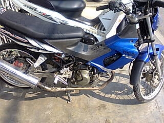 ขายโซนิคสวยสวย เครื่องเดิมเงียบ สตาททีเดียวติด ไม่เยิ้มไม่รวน ไม่ หอน