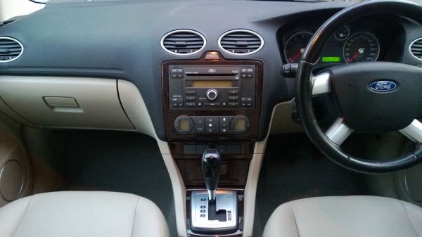 FORD FOCUS 1.8 GHIA 2007 FORD FOCUS 1.8 GHIA 2007