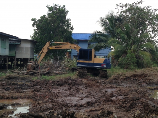 ขาย pc100-3 สนใจติดต่อ 087-1236978