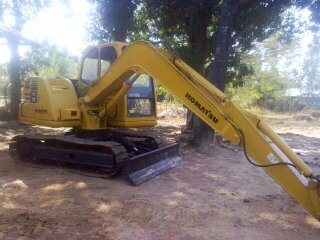 ขายรถแบคโฮ KOMUTSU PC71รุ่น7 เครื่องดี รถไม่ค่อยได้ใช้งาน รถพร้อมใช้งานครับ
