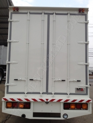 รถบรรทุก 6 ล้อบรรทุกตู้ 10 ประตู ยี่ห้อ ISUZU รุ่น FTR 240 แรงม้า//ติดต่อคุณโชคชัย 081-375-4499