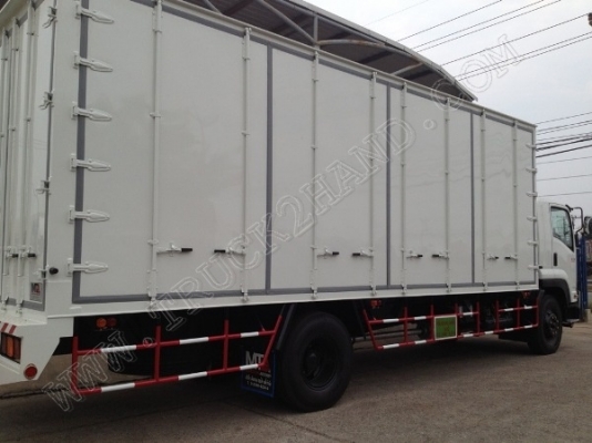 รถบรรทุก 6 ล้อบรรทุกตู้ 10 ประตู ยี่ห้อ ISUZU รุ่น FTR 240 แรงม้า//ติดต่อคุณโชคชัย 081-375-4499