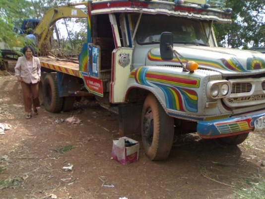 สิบล้อหัวลากเพลาเดี่ยว 165 แรง ทะเบียนไฟแนนท์ปิดแล้วครับ แต่ยังไม่ได้เล่ม