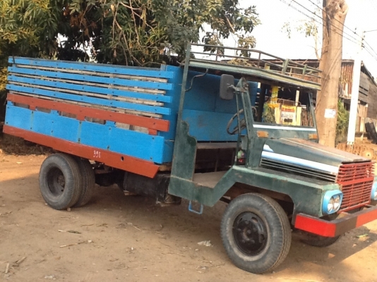 รถอีแต๋น 6 ล้อเครื่องอีสุสุ 100 แรงคัสซีหน้า 5  ระบบเกีบร์ 5 สปีดใช้งานได้เลย