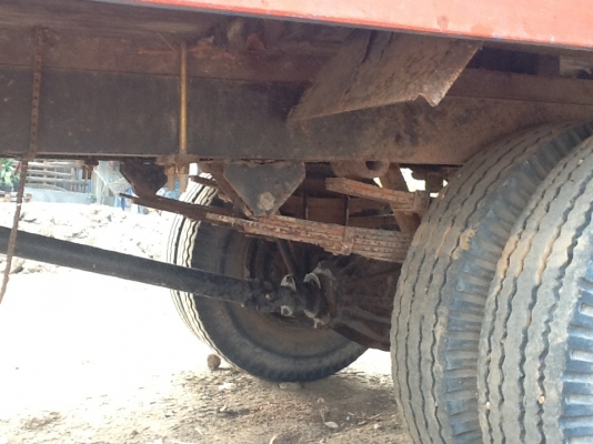 รถอีแต๋น 6 ล้อเครื่องอีสุสุ 100 แรงคัสซีหน้า 5  ระบบเกีบร์ 5 สปีดใช้งานได้เลย