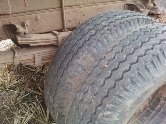 ต้องการขายรถดั้ม ISUZU KS เครื่องยนต์   110 แรงม้า