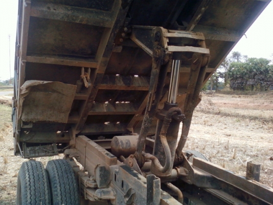 ต้องการขายรถดั้ม ISUZU KS เครื่องยนต์   110 แรงม้า