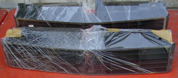 ขายกระจังหน้า Peugeot 305 ราคา 500 บาท