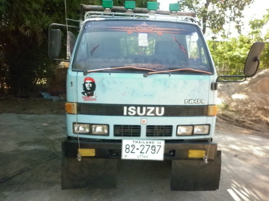 ขาย  ISUZU NKR 110 HP (รถห้างๆแท้)เครื่อง4BE1 ฝาดำ เกียร์ยาว เครื่องแน่น ช่วงล่างใหญ่คานหน้า F เฟืองท้าย  F กระบะคอกเหล็กยาว 4.30 เมตรพื้นสภาพดีไม่มีผุกร่อนหัวเก๋งไม่ผุภายในเก๋งคอนโซลสวยครบ คัชซีไม่มีดาม