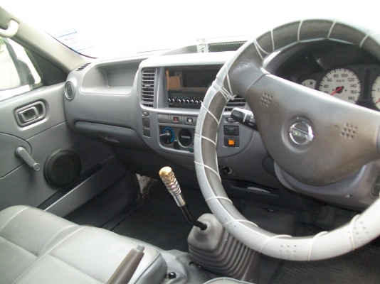 ขายดาวน์ nissan urvan ปี45