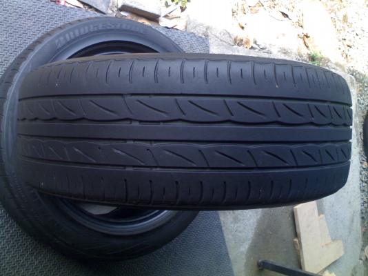 ยางบริดสโตน ขอบ 15/185/55 1 คู่ ยางบริดสโตน ขอบ 15/185/55 1 คู่