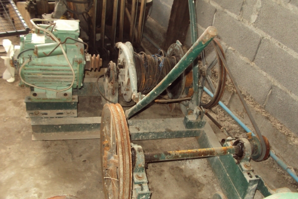 ขายวินส์ ไฟฟ้า มอเตอร์ 3 แรง 2 สาย พร้อม โครงเหล็ก