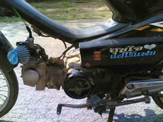ขายฮอนด้าเวฟ100 เล่มทะเบียนพร้อมชุดโอนเครื่องดีขาย 7900 บาท