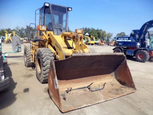 ขายรถตักล้อยาง Komatsu WA300-1