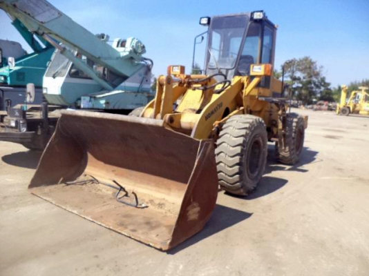 ขายรถตักล้อยาง Komatsu WA300-1