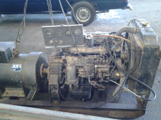 เครื่องปั่นไฟ พร้อมเครื่องอีซูซุ 4BD1 มอเตอร์ 3เฟส ยี่ห้อPHOENIX 3125 KVA.