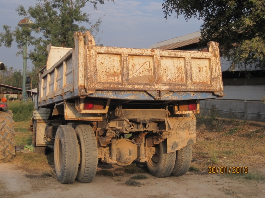 ขายรถบรรทุก6ล้อดั้มHINO KR300 ไม่มีเล่มทะเบียน