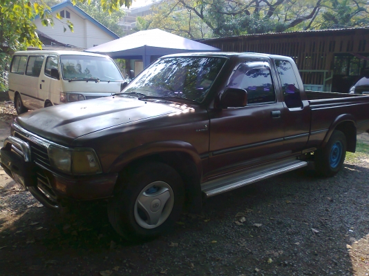 ไมตี้ เอ็กซ์ แคป สีแดง ปี 93 พวงมาลัยเพาเวอร์ค่ะ