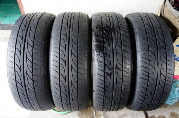 ยาง DUNLOP SP SPORT  LM 703 215/60/R17 ปี11  4เส้น 3500