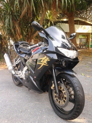 กลับมาอีกครั้งGSX400เล่มทะเบียนโอนภาษีเต็ม(ราคานี้มาเอาเองคับ)
