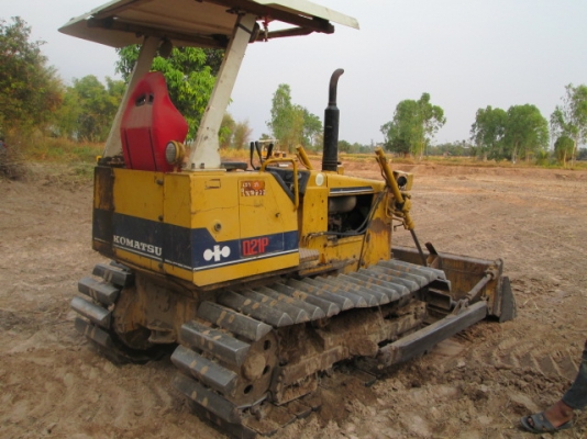 ขายรถแทรกเตอร์KOMATSU D21P-6 สภาพพร้อมใช้ ขายรถแทรกเตอร์KOMATSU D21P-6 สภาพพร้อมใช้