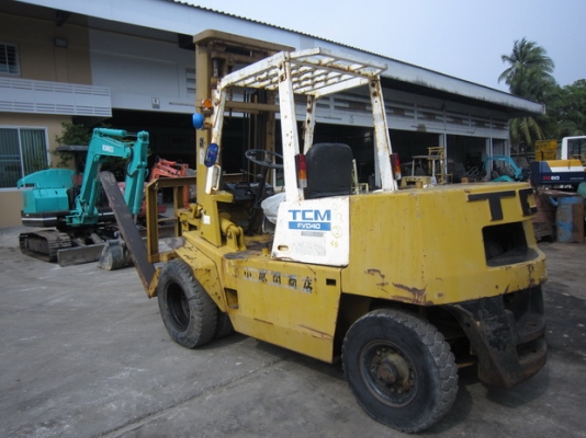 ขาย รถยก TCM 4 คัน รุ่น FVD40 เสาสูง 4 เมตร มือสองญี่ปุ่น ขาย รถยก TCM 4 คัน รุ่น FVD40 เสาสูง 4 เมตร มือสองญี่ปุ่น