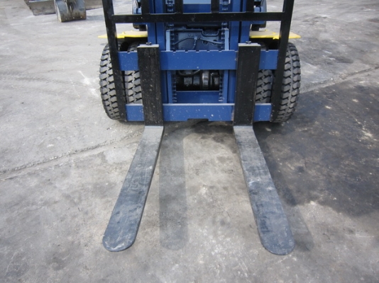 ขาย รถยก(ดีเซล) KOMATSU 2.5 ตัน เสาสูง 5 เมตร รุ่น FD25-16 มือสองญี่ปุ่น