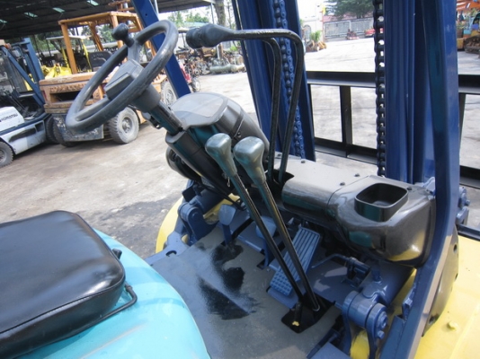 ขาย รถยก(ดีเซล) KOMATSU 2.5 ตัน เสาสูง 5 เมตร รุ่น FD25-16 มือสองญี่ปุ่น