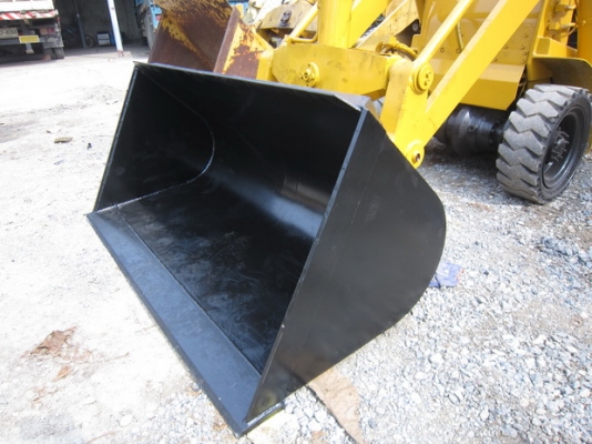 ขาย รถตักเล็ก (ดีเซล) TOYOTA รุ่น SD7  มือสองญี่ปุ่น