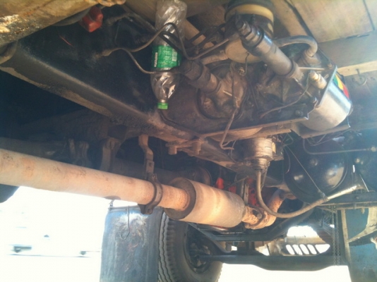 10ล้อ 3H สิงห์ไฮเทค เพลาเดียว 195แรง 10ล้อ 3H สิงห์ไฮเทค เพลาเดียว 195แรง