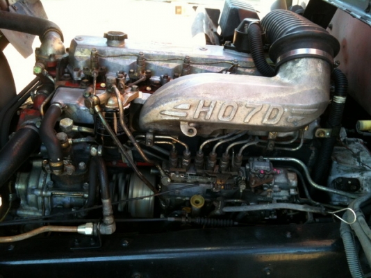 10ล้อ 3H สิงห์ไฮเทค เพลาเดียว 195แรง 10ล้อ 3H สิงห์ไฮเทค เพลาเดียว 195แรง