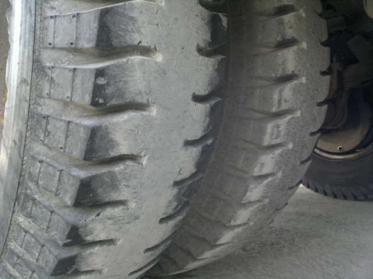 ขายเต๋าปูนกล้วยหอม 3 เพลา บรรจุได้ 35 ตัน บรรจุขนได้เต็มที่ 37 ตัน อู่.กิจชัย ยกล้อได้ ปี.52 พร้อมใช้