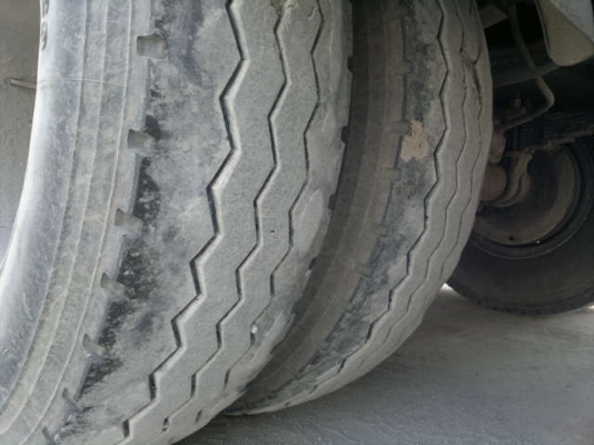 ขายเต๋าปูนกล้วยหอม 3 เพลา บรรจุได้ 35 ตัน บรรจุขนได้เต็มที่ 37 ตัน อู่.กิจชัย ยกล้อได้ ปี.52 พร้อมใช้