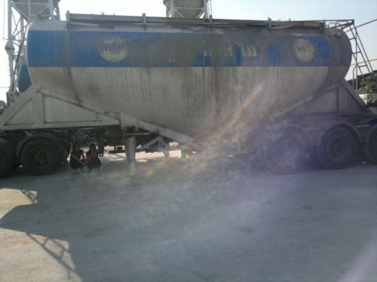 ขายเต๋าปูนกล้วยหอม 3 เพลา บรรจุได้ 35 ตัน บรรจุขนได้เต็มที่ 37 ตัน อู่.กิจชัย ยกล้อได้ ปี.52 พร้อมใช้